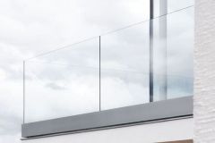 Γυάλινα-Στηθαία-11