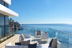 Γυάλινα-Στηθαία-4