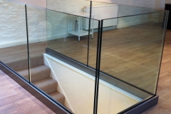 Γυάλινα-Στηθαία-44